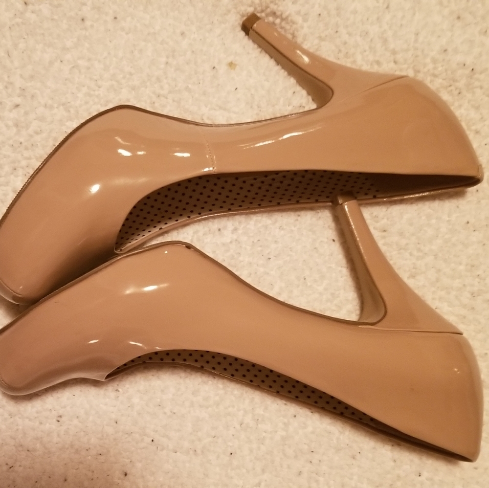 Beige pumps